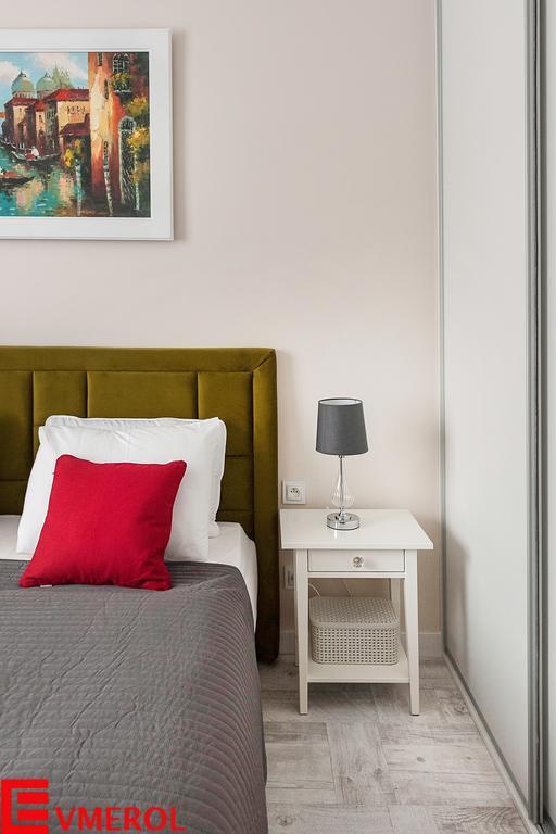 Evmerol Apartment Wrocław Buitenkant foto